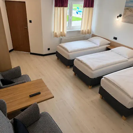 Osrodek Kolonijny Bazylak 2 Panzió 3*