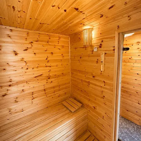 Osrodek Kolonijny Bazylak 2 Panzió 3*